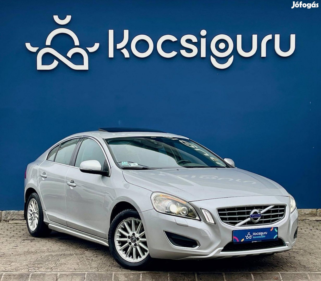 Volvo S60 2.0 D [D4] Momentum Geartronic / Mo-i...